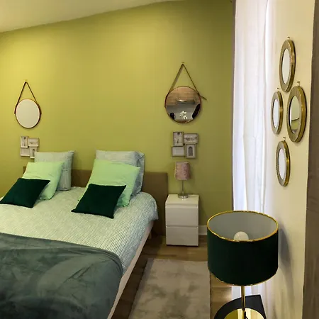 Lechappee Belle Metro 9 Wifi-clim-parking Free-netflix Apartment